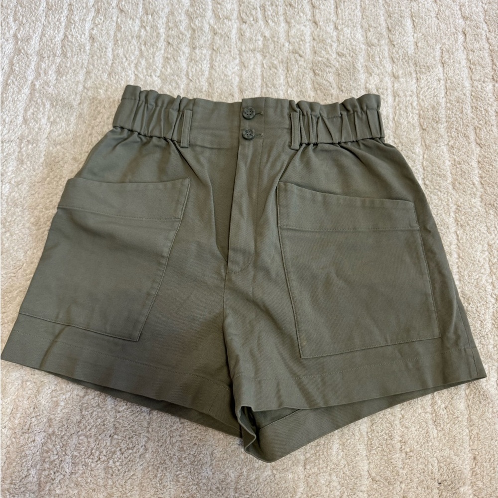 & Other Stories Khaki Women's Cargo Shorts